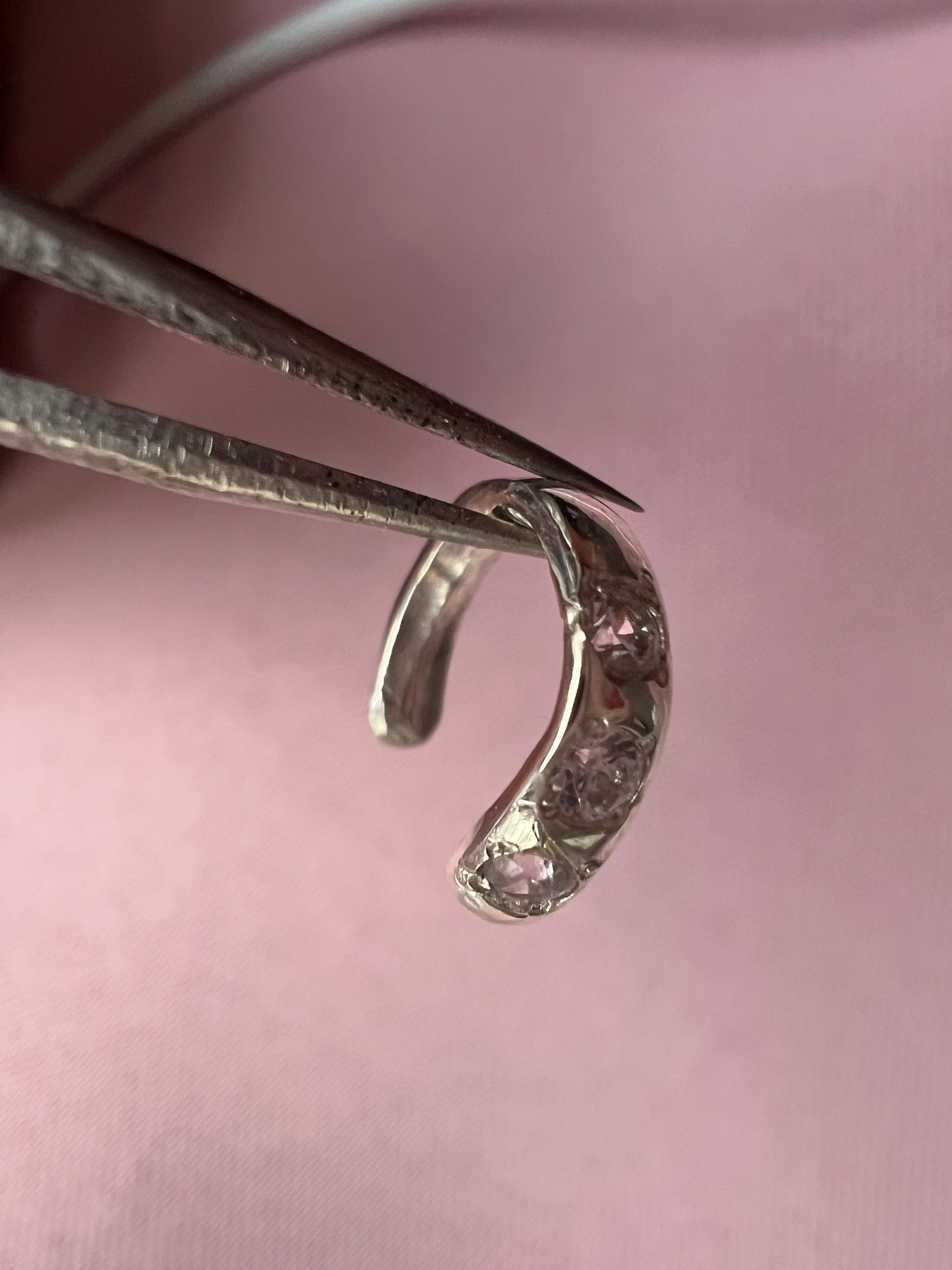 Edge lip cuff