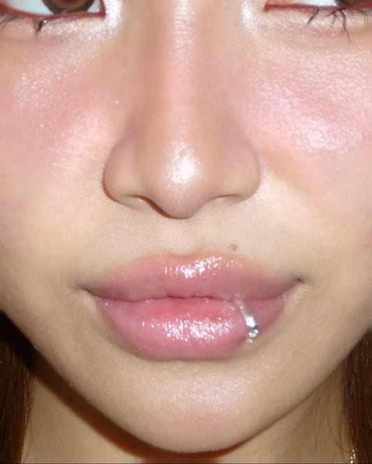 【2/25(wed) 9pm-】Edge lip cuff