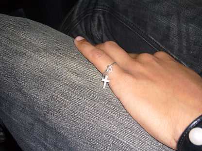 Cross charm ring